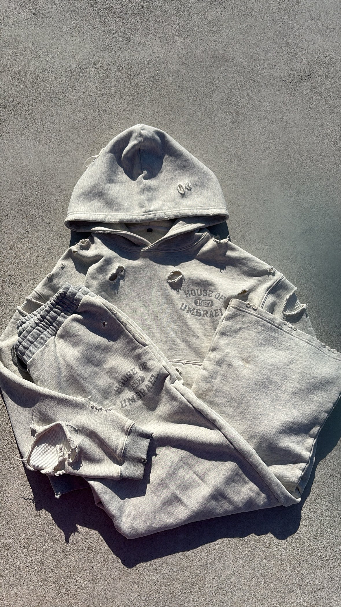 WAR TORN VINTAGE SET
