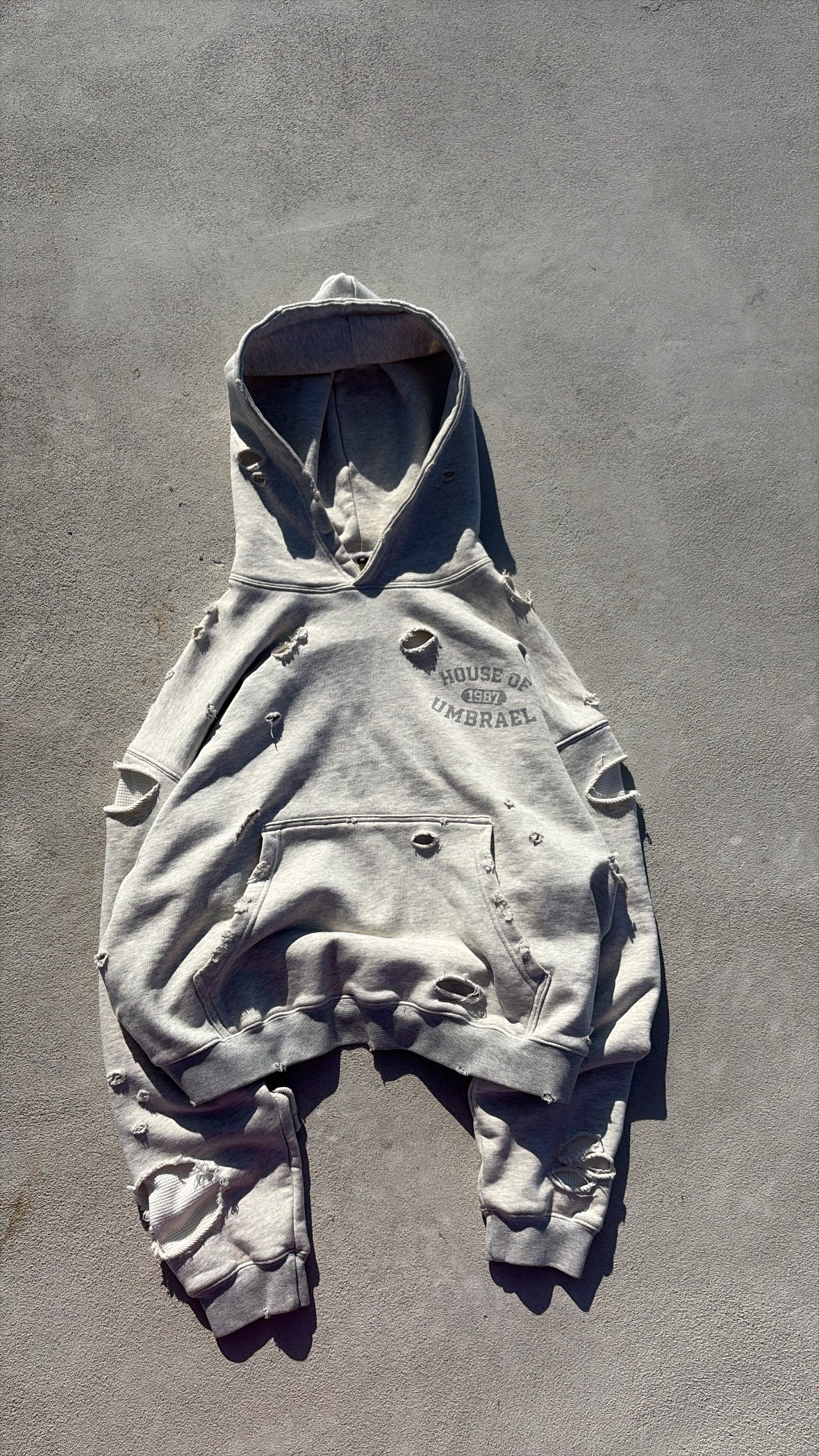 WAR TORN VINTAGE HOODIE